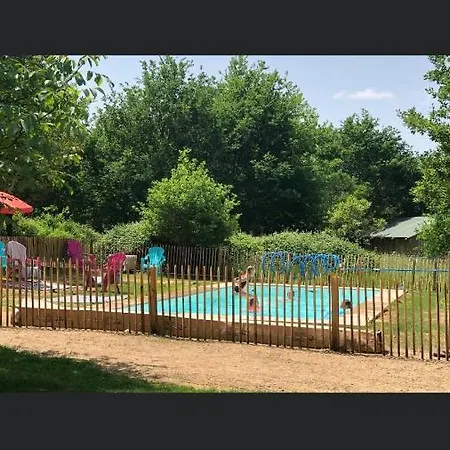 Le Petit Chaumont Kemping Chaumont (Allier)